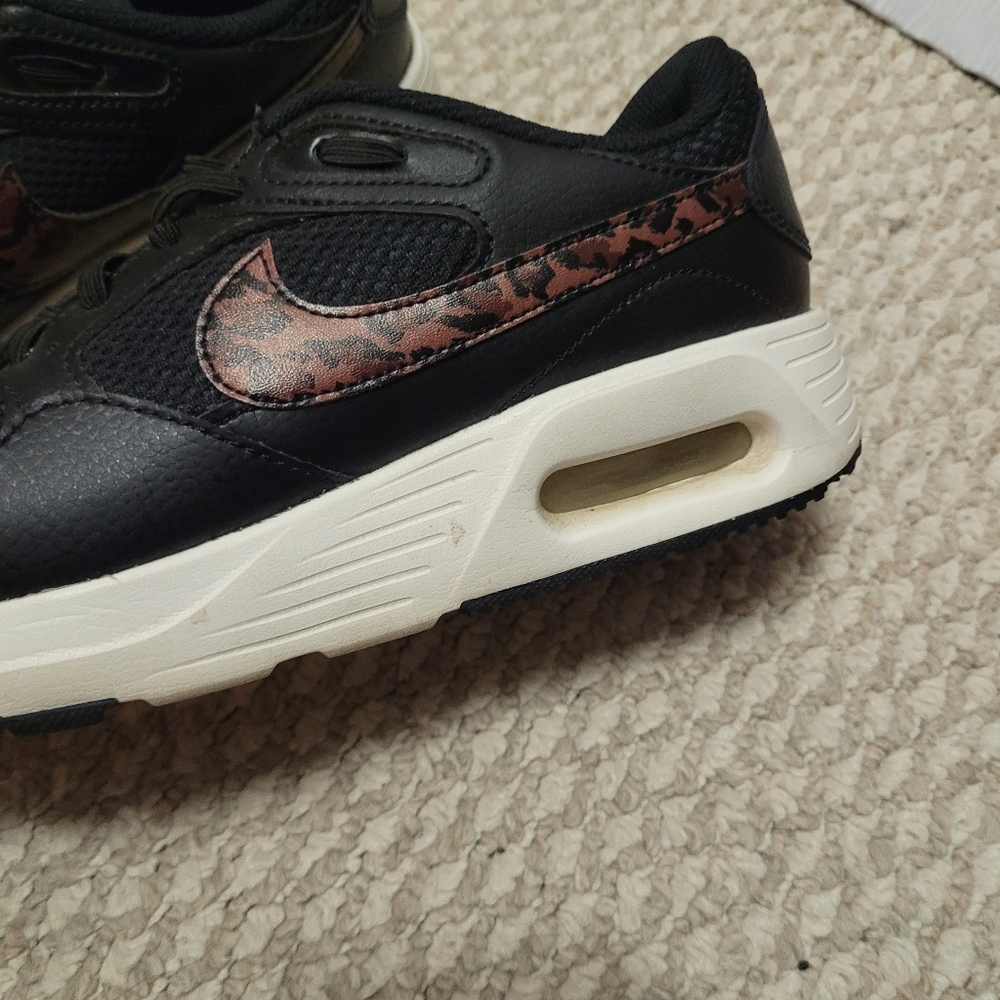 Nike Air Black Leopard Sneakers Women's 8.5 - Picture 4 of 12